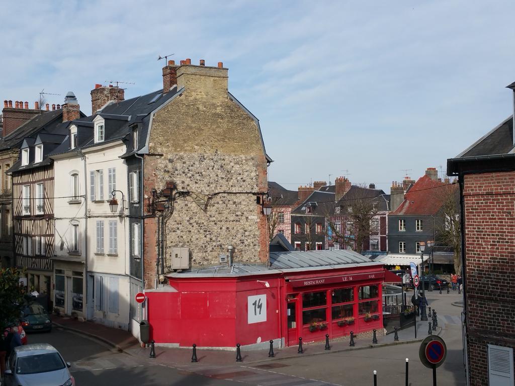 Le Central Honfleur Esterno foto